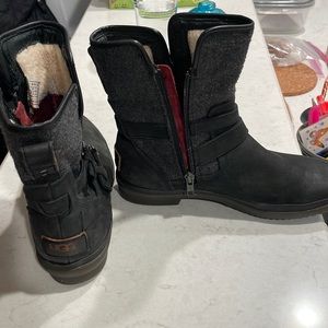 Ugg waterproof Simmens ankle boots